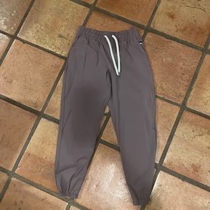 Vuori XS lavender joggers